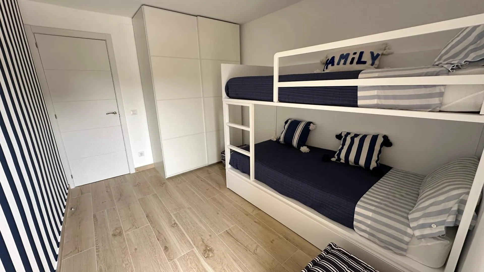 Pals Primera Linea De Mar Apartment