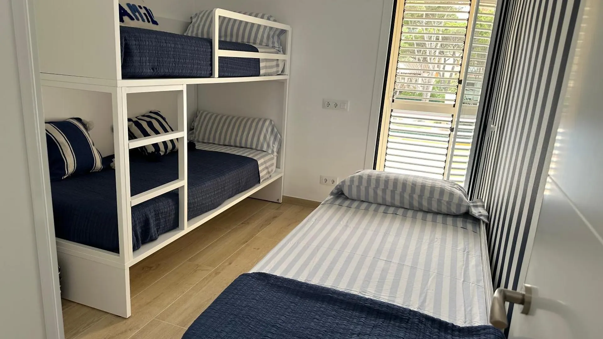 Pals Primera Linea De Mar Apartment