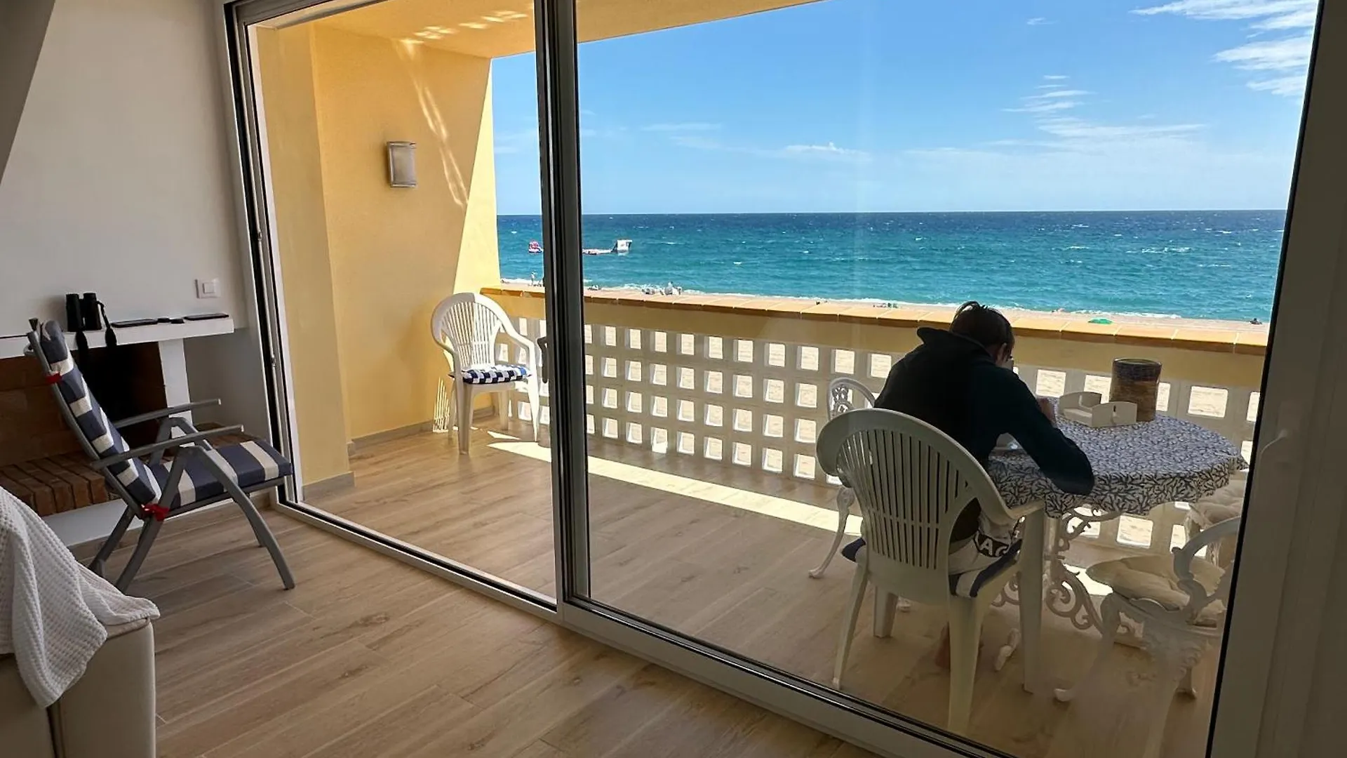 Pals Primera Linea De Mar Apartment